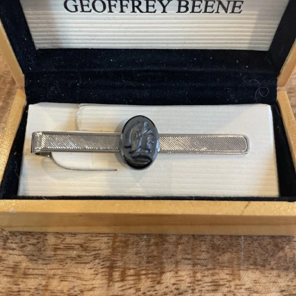 Geoffrey Beene Tie Tack Clip Youth Boy Silver Tone Soldier In Box